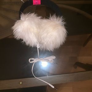 Brand New Earmuff headphones by So